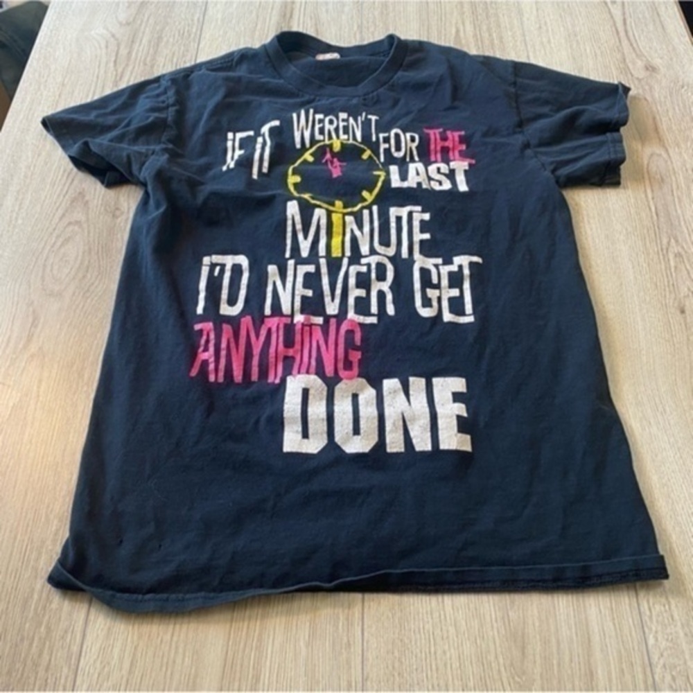Gildan Black and Pink Short Sleeve Tee shirt top